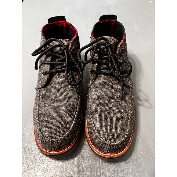 TOMS Chukka Fleck Boots, Size 9, Mid-Top Lace-Up, Charcoal Gray Excellent Cond - Picture 2 of 6